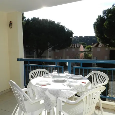 Apartment T2 Avec Cabine, Piscine, Parking Prive - Proche Et Commerces, - Fr-1-251-774