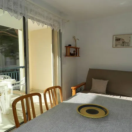 T2 Avec Cabine, Piscine, Parking Prive - Proche Et Commerces, - Fr-1-251-774 *